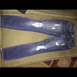 Maurices distressed jeggings. Size small